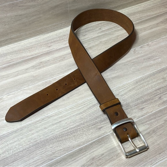 NWT TONY LAMA / Men's Brown Leather Belt with Silver Buckle Size 34 - Picture 3 of 7